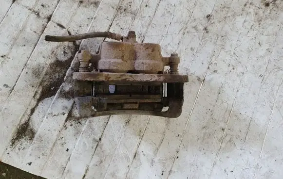 Hyundai Santa Fe Front brake caliper NOCODE