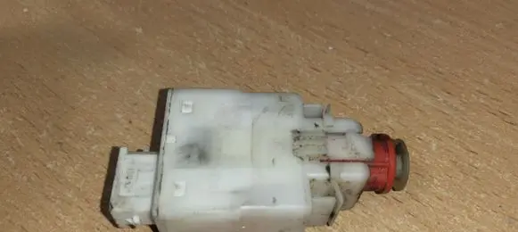 Clutch pedal sensor