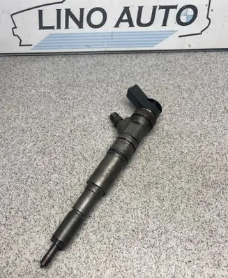 BMW 7 E65 E66 Fuel injector 0445110131 7789661