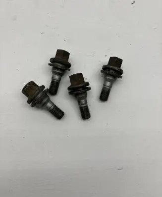 Peugeot 5008 Nuts/bolts 