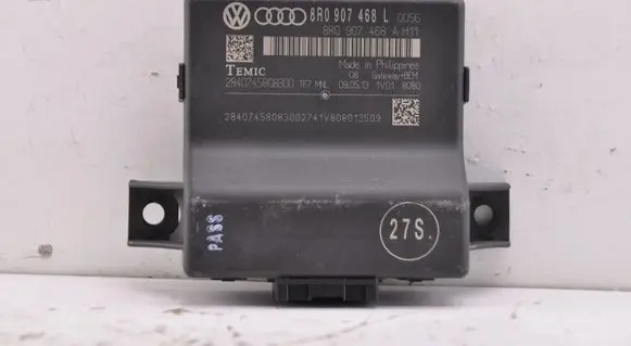 Audi A4 S4 B8 8K Gateway control module 8R0907468L