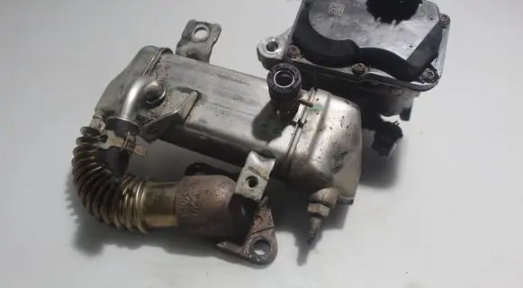 Opel Vivaro Throttle body valve 