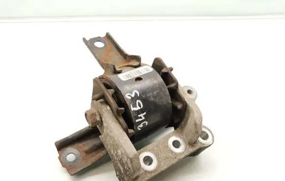 Dodge Caliber Engine mounting bracket