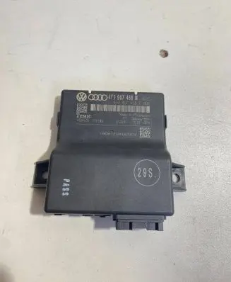 Audi A6 S6 C6 4F Gateway control module 4F0907468M 4F0907468F