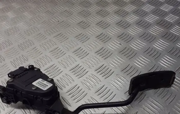 Volvo S40, V40 Accelerator pedal position sensor 30865642