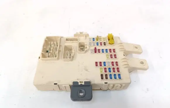 KIA Sportage Fuse module 919503W040
