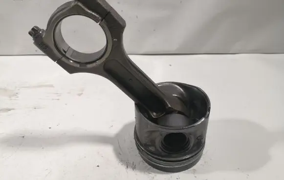 BMW X5 E70 Piston with connecting rod 1741