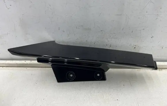 Nissan Rogue Rear/tail light trim molding 960334ce0a