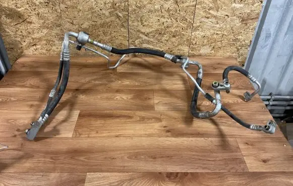 Opel Astra H Air conditioning (A/C) pipe/hose 
