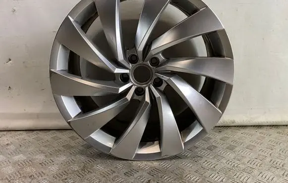 R20 alloy rim