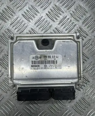 Volkswagen Golf IV Engine control unit/module 038906019AJ 28SA4602 0281010303