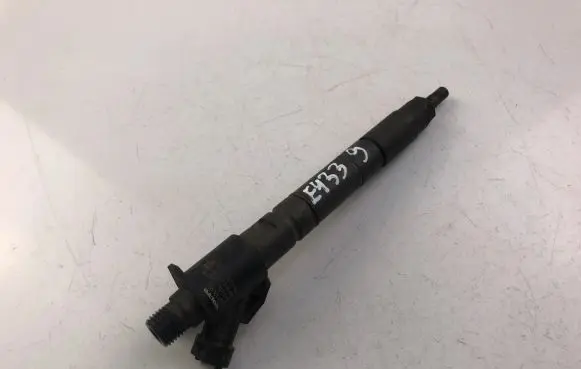 Volvo XC60 Fuel injector 31272690