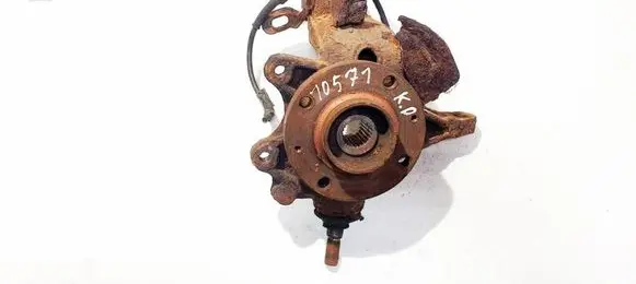 Peugeot 406 Front wheel hub 