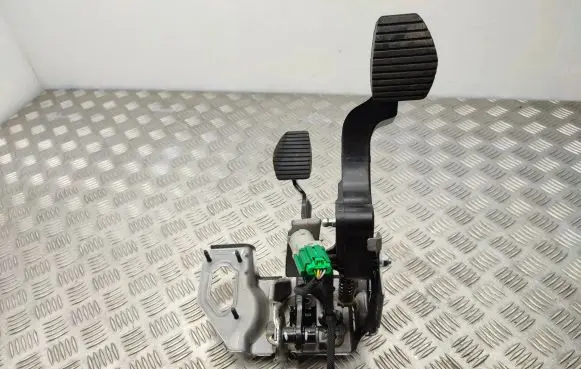Citroen C3 Pedal assembly 9682171580