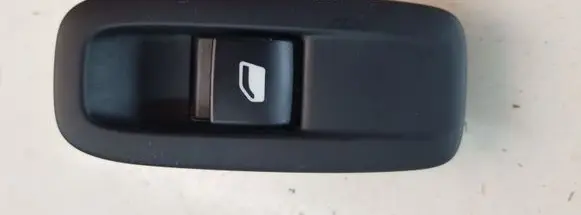 Citroen C4 II Picasso Electric window control switch 96762292ZD