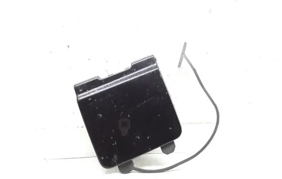 Volvo XC90 Front tow hook cap/cover 30698131