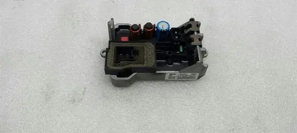 Mercedes-Benz E W211 Heater blower motor/fan resistor A2308210251