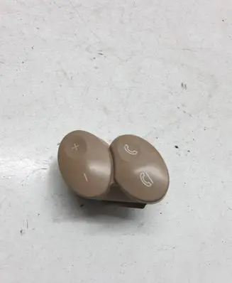 Steering wheel buttons/switches