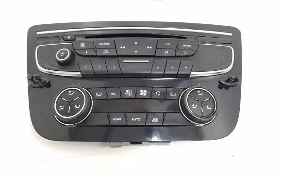 Peugeot 508 Climate control unit E1077075 075011110168509