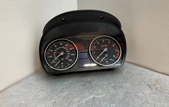BMW 3 E92 E93 Speedometer (instrument cluster) 9220987 725223828 14369510