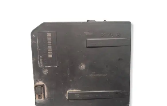 Renault Kangoo I Fuse module USMX61 7698782771 519221204