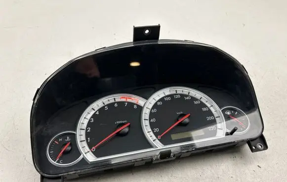 Chevrolet Captiva Speedometer (instrument cluster) 96858445