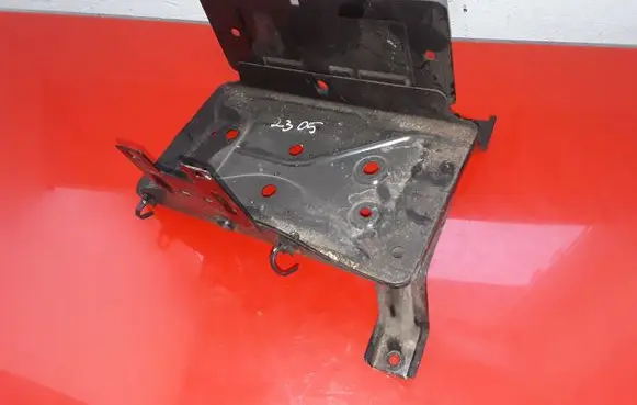 Nissan Leaf I (ZE0) Battery tray NOCODE