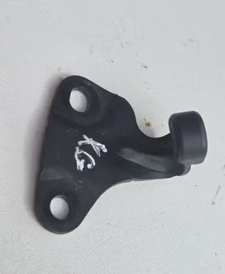 BMW X2 F39 Shock absorber/damper mounting bracket 7423843