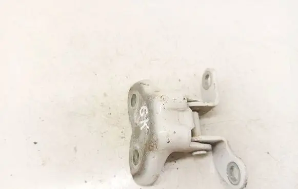 Toyota Avensis T250 Front door upper hinge 