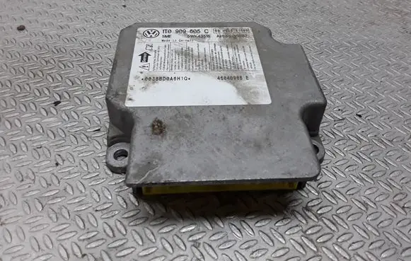 Volkswagen Touran I Airbag control unit/module 1T0909605C
