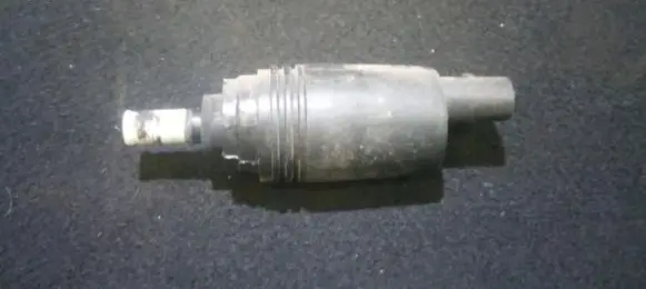 BMW 5 E39 Windscreen/windshield washer pump 87128377612 87.12-8377612