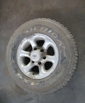 Ford Maverick R12 alloy rim 