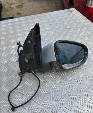 Volkswagen Golf VI Front door electric wing mirror 5K0857934B