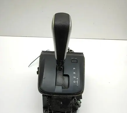 Isuzu D-Max Gear shifter/selector 8974167935