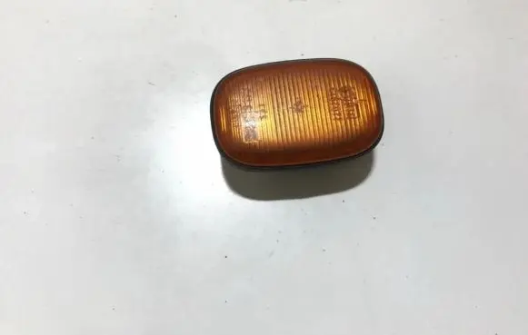 Renault Espace II Front fender indicator light 0192077