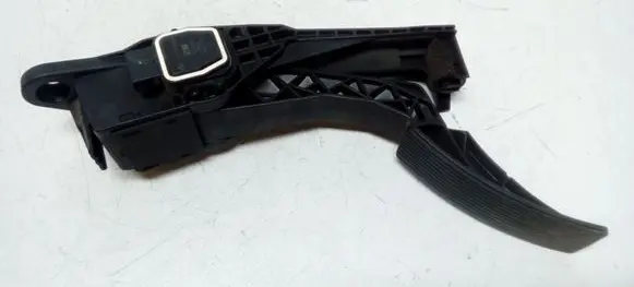 Mercedes-Benz GL X164 Accelerator throttle pedal A1643000004
