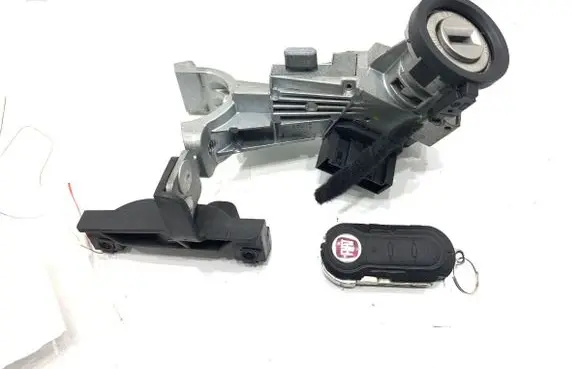 Fiat Grande Punto Ignition lock 51813197