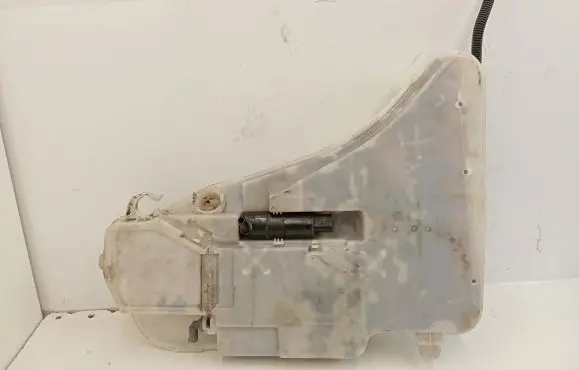 BMW 6 F12 F13 Windshield washer fluid reservoir/tank 7269663