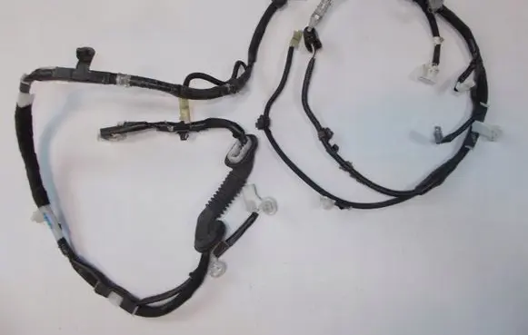 Toyota Prius+ (ZVW40) Tailgate/trunk wiring harness 8218447460