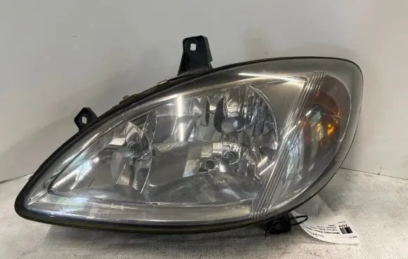 Mercedes-Benz Vito Viano W639 Headlight/headlamp 24670100L