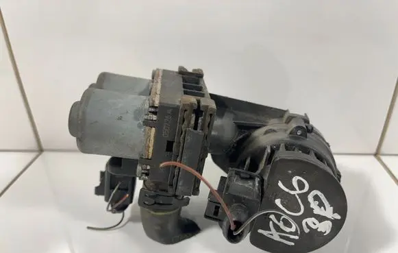 Audi A6 S6 C6 4F Coolant heater control valve 0392023007