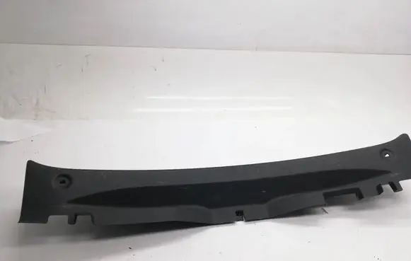 Trunk/boot sill cover protection