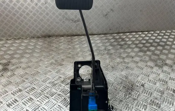 Jaguar XJ X351 Clutch pedal 