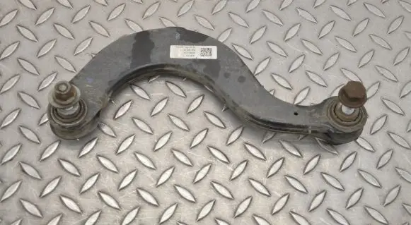 Volkswagen Golf VII Rear upper control arm/wishbone 5Q0505323C