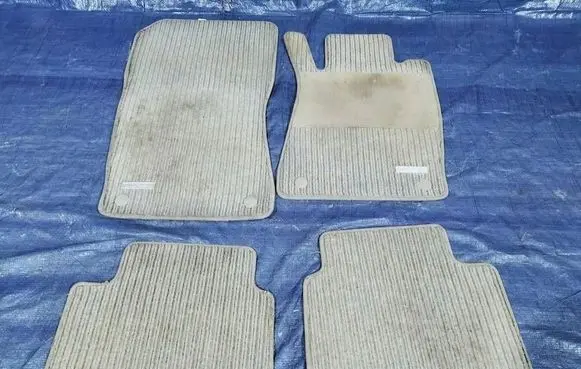 Mercedes-Benz CLS C219 Car floor mat set A2185841581