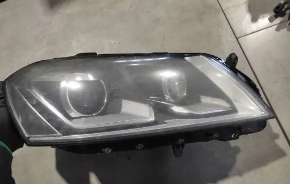 Volkswagen PASSAT B7 Headlight/headlamp 3AB941752 90005333