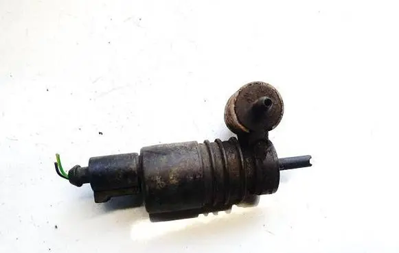 Volkswagen Golf IV Windscreen/windshield washer pump 1j0973722
