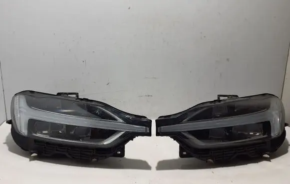 Volvo XC60 Headlight/headlamp