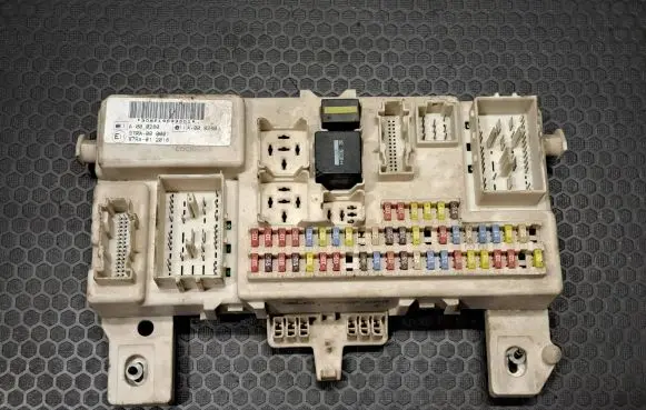Ford Focus Fuse module 4M5T14A073CF