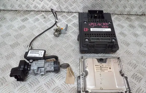 Jeep Grand Cherokee (WJ) Engine control unit/module P56044679AA 0281011109 1039S02082